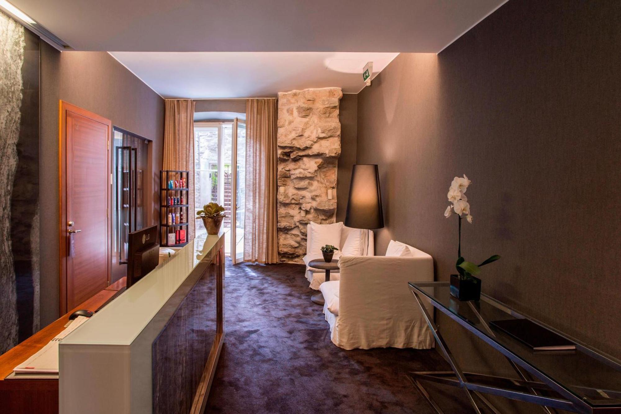 Hotel Telegraaf, Autograph Collection Ταλίν Εξωτερικό φωτογραφία The Library