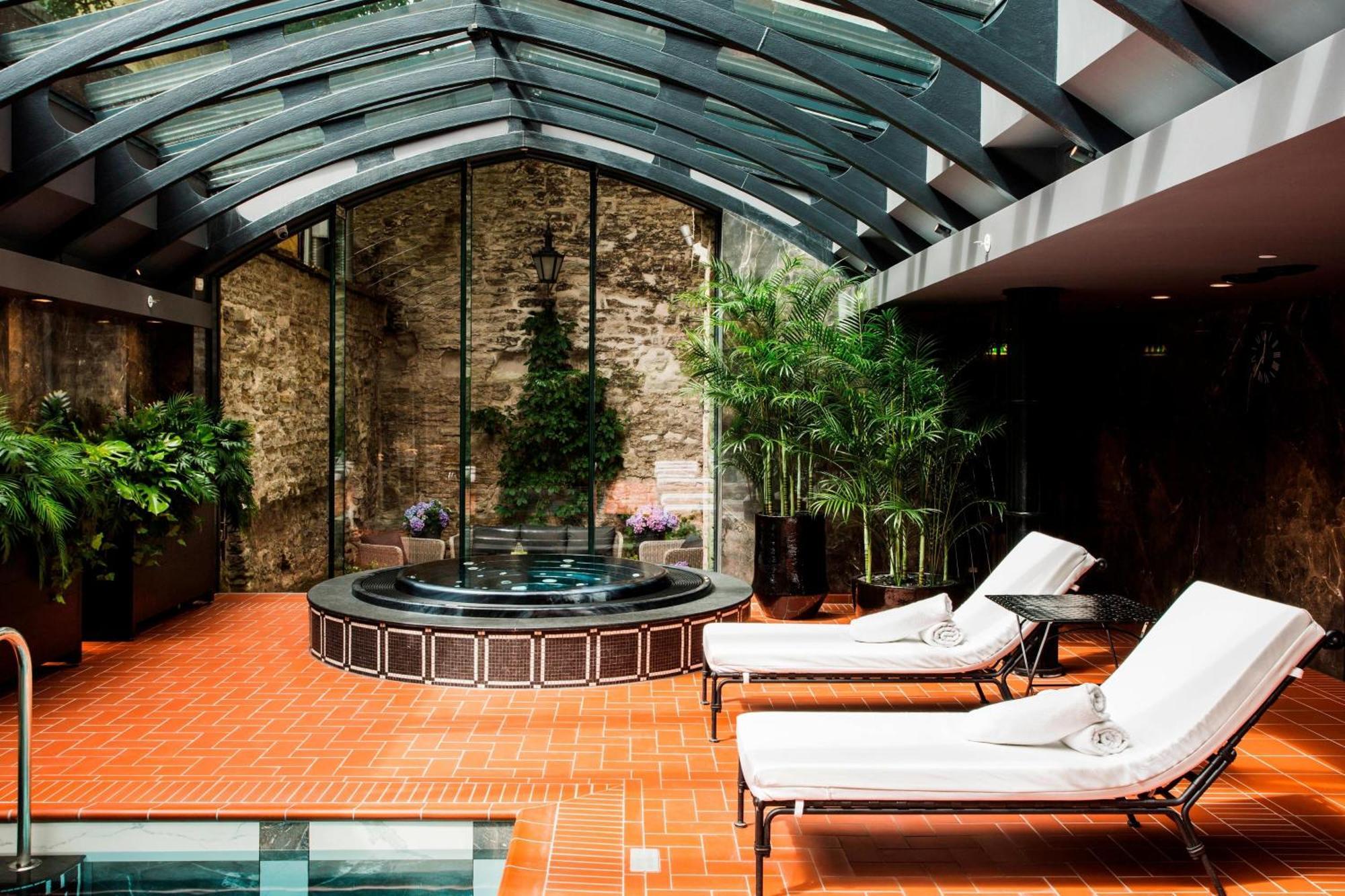 Hotel Telegraaf, Autograph Collection Ταλίν Εξωτερικό φωτογραφία The spa at the Mandarin Oriental, Barcelona