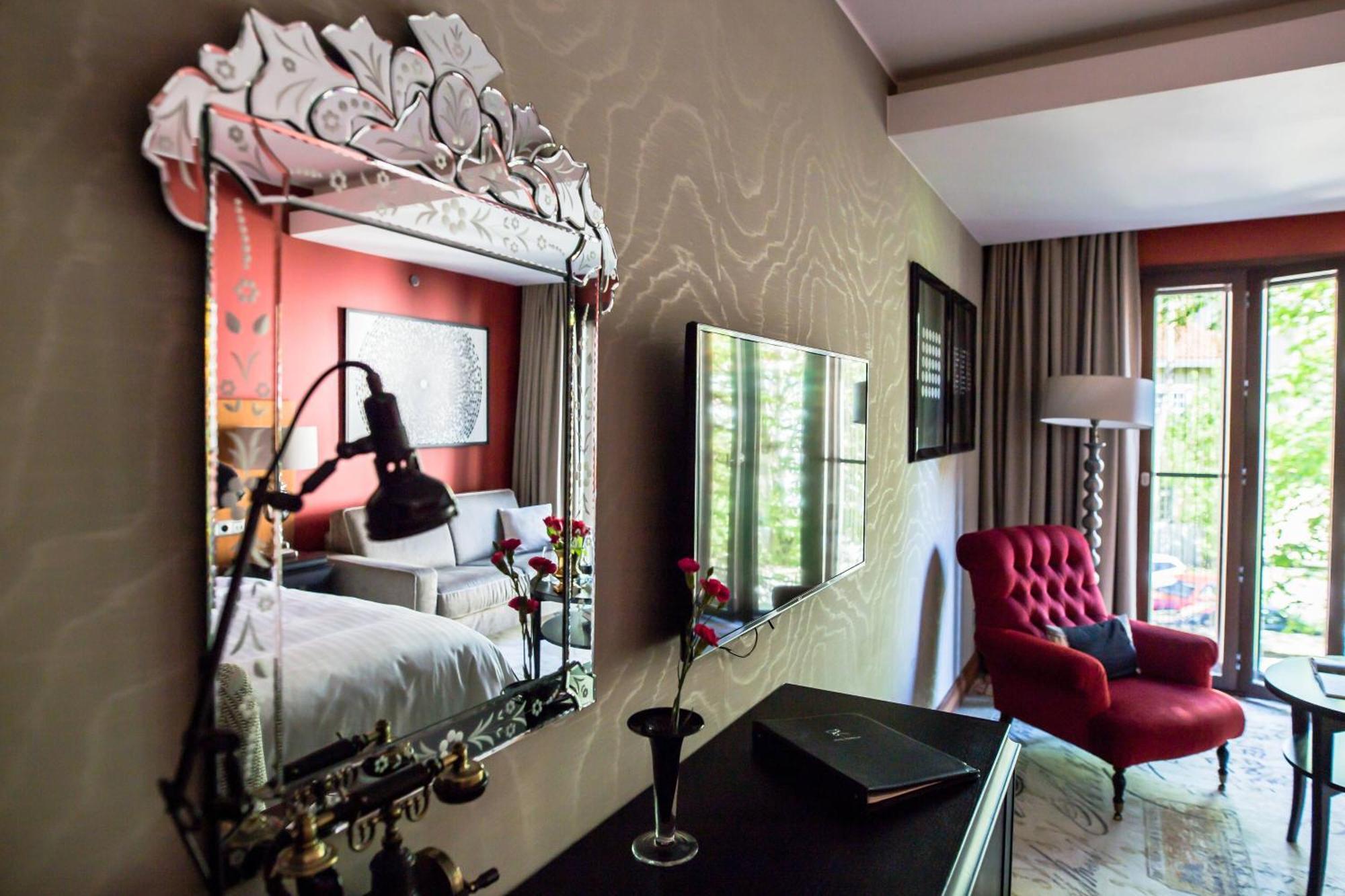 Hotel Telegraaf, Autograph Collection Ταλίν Εξωτερικό φωτογραφία A room at the hotel